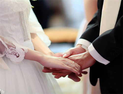 单位领导婚礼祝福致辞