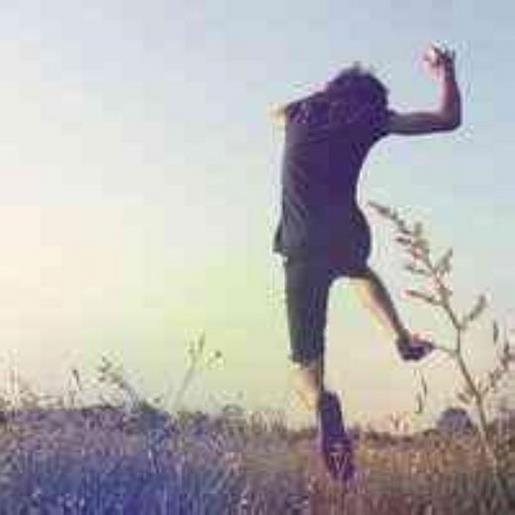 写一写你们学校的样子 像极了你们蹦迪的样子