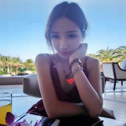 九月再见十月你好语录唯美句子 越来越沉默，因为伤的太深