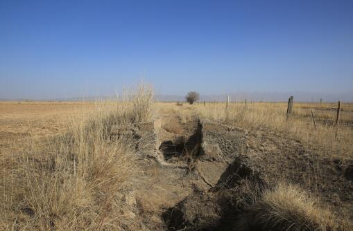 正在消逝的老渠