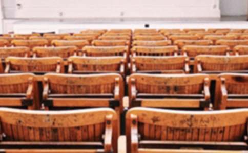 学校体育比赛主持人开场词