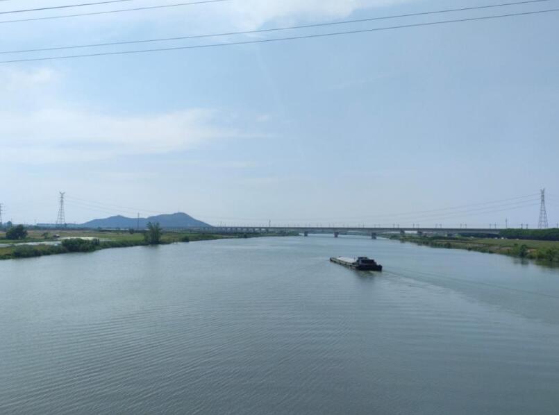 江岸,风景这边独好