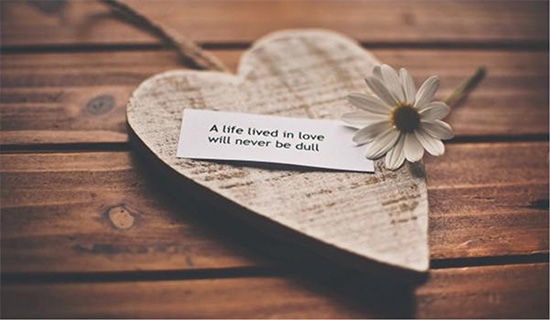 2021年实用的流行爱情句子摘录100句