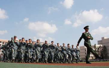 大学新生军训自我鉴定（精选7篇）