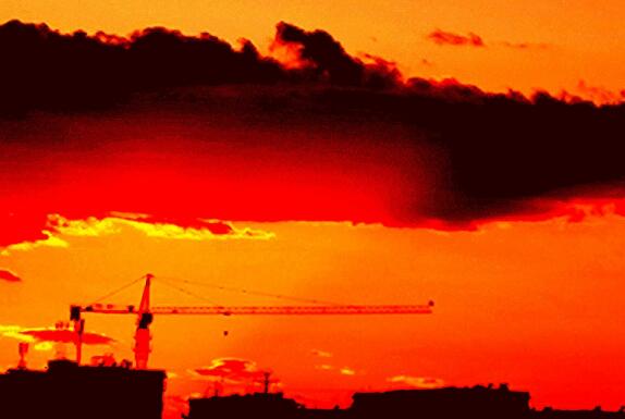 落日余晖霞满天