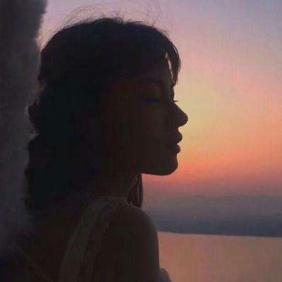 多年来,未曾有人能暖我心