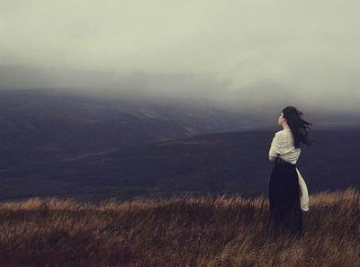 不怪现实太虚假，只怨自己太天真