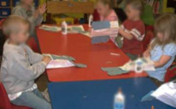 幼儿园中班老师期末评语