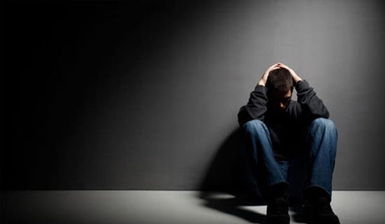 2026年通用形容悲伤的句子37条