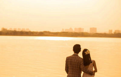 有些相遇，注定与爱情无关