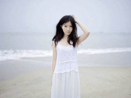 我躲起来用时间调养，支离破碎只为成长