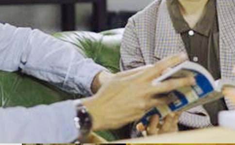 大学生自我介绍三分钟范文