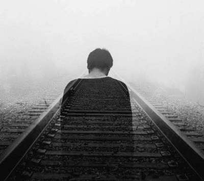 爱情没有谁对谁错 只能怪自己傻