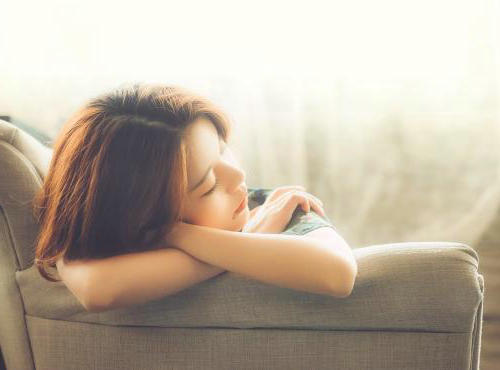 搭乘时光的列车，与过去渐行渐远