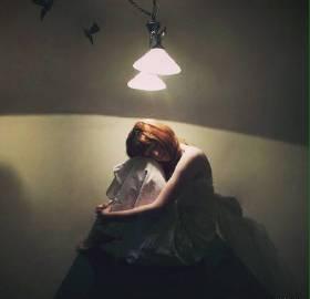 一个人伤心难过的话 写一个人伤心难过的句子