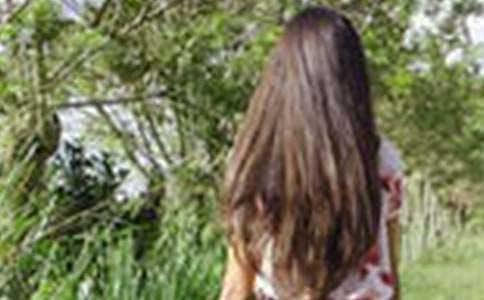 卡通女生简笔图步骤