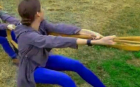 记得一次拔河比赛初一作文