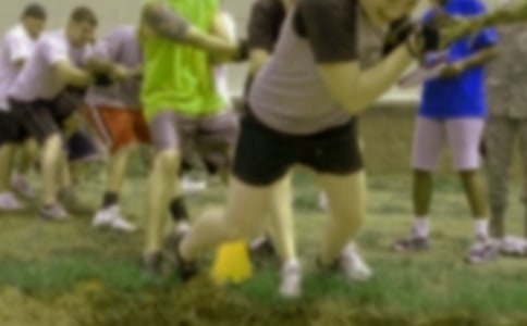 激烈的拔河比赛四年级作文