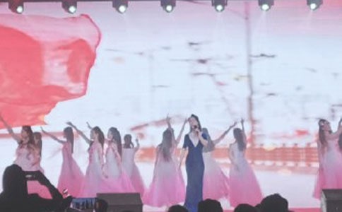 疯狂科学表演秀小学三年级作文