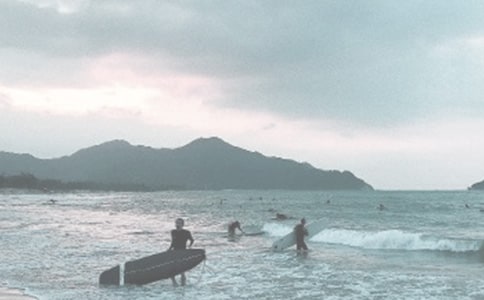 第一次冲浪作文250字