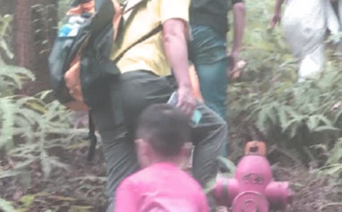 那一天我们去登山初中生作文