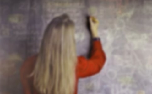 九月怀念恩师高一作文