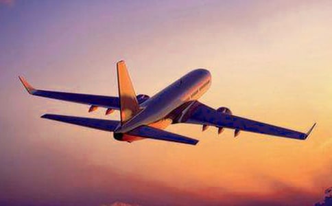 有关于第一次乘飞机作文