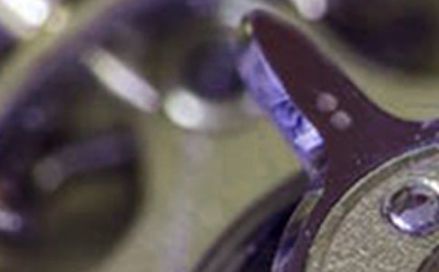 钢铁般的意志点燃梦想作文