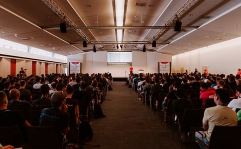 第一次聆听讲座初二作文