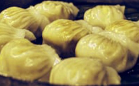 年夜包饺子初二作文