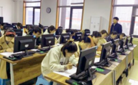 八年级期中考试作文（通用10篇）