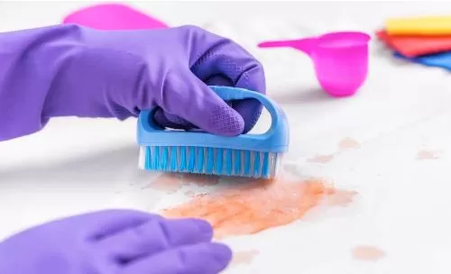 衣服沾上车厘子汁的清洗法 陈旧衣服红酒渍应对办法