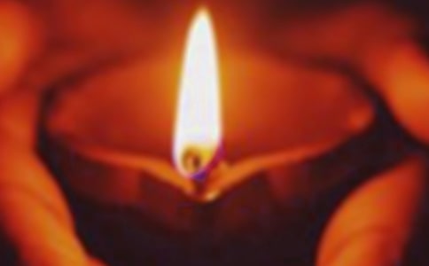 燃烧的蜡烛初一作文750字