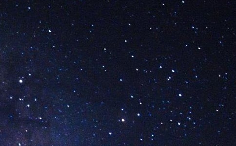 这一闪而过的`流星六年级作文