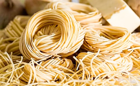 小巷面条香高三作文