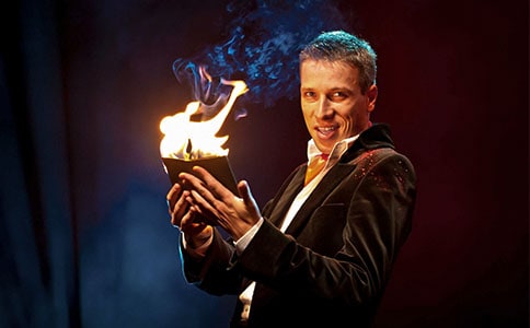 魔术师的爱心魔法作文