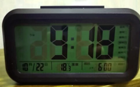 闹钟的奥秘初一作文