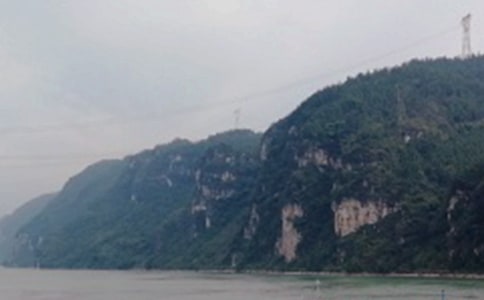 三峡美在哪呢初二作文