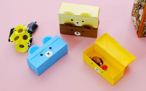 萌萌的折纸小熊收纳盒放在书桌上太可爱了装些小零碎挺不错