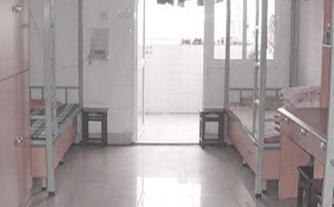 隔壁宿舍的女生们初三作文