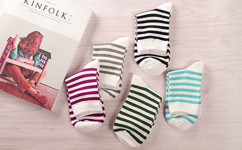 一双袜子六年级作文