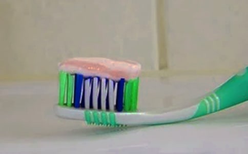 奇妙的大象牙膏六年级作文