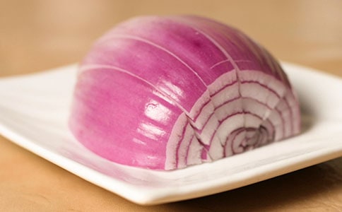 让我泪流的那片洋葱高一作文