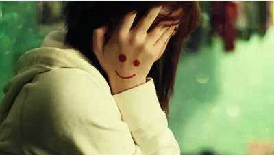 与其卑微的流泪，不如高傲的笑