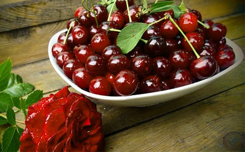 记忆里的樱桃树作文