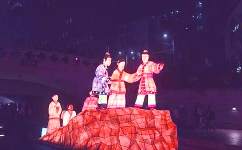 元宵观灯三年级学生作文(通用10篇)