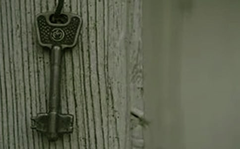 总有一把钥匙属于自己高一作文800字