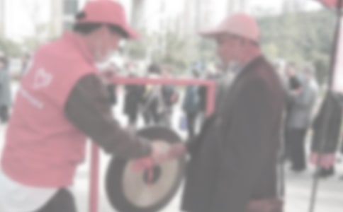 志愿者在行动三年级作文