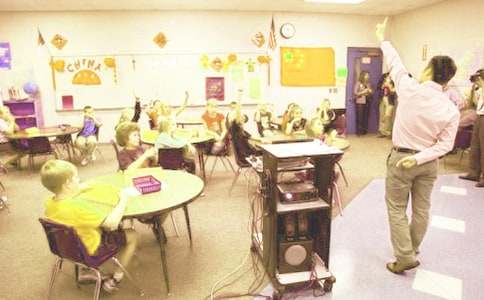 小说一千根弦教学设计