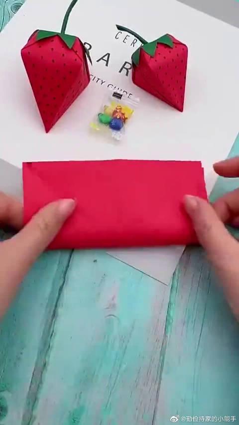 手工折纸草莓盲盒详细教程好看又好玩学会了赶紧去哄孩子